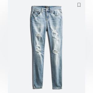 Never been worn with original tags still on it. Distressed jeans with a stretch.